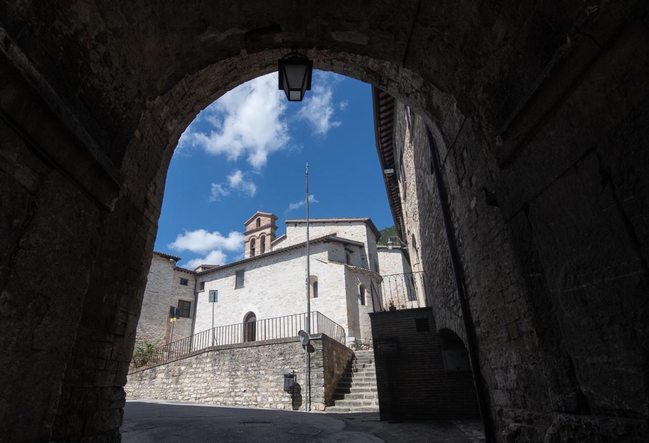 L'Ira Di Dante Villa Gubbio Kültér fotó